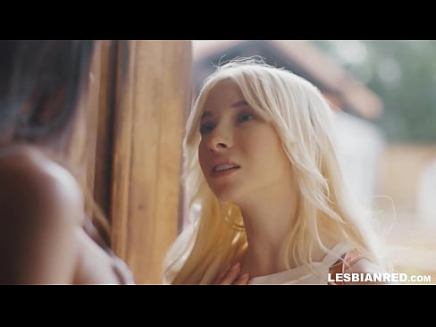 ❤️ Hoʻi mai ke kaikamahine i ka home i kekahi mau mahina ma hope a hoʻopau i ka ʻai ʻana i ka pussy a kona stepmom ❤️❌ Russian porn iā mākou haw.sex-porntube.ru ❌️